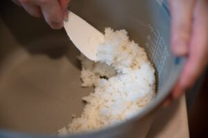 メイラード反応(アミノカルボニル反応)による変色
